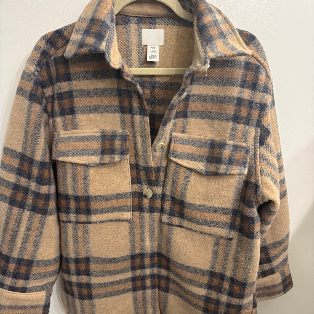 H&M Plaid Button-Up oversized Jacket